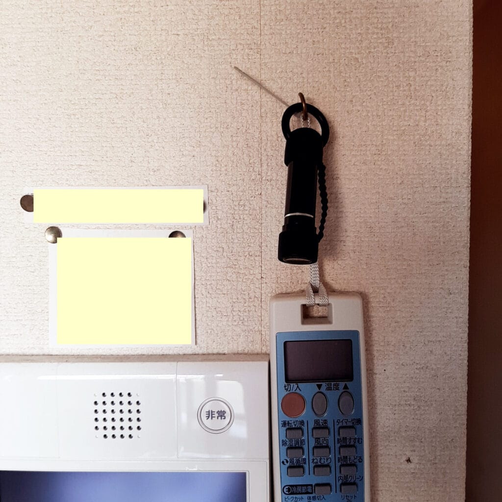 キャップを付けてぶら下げたシャチハタネーム9用