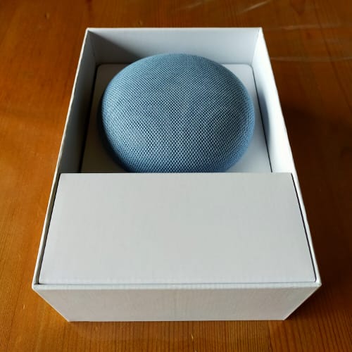 箱に入ったGoogle Nest Mini